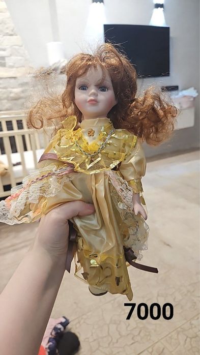 Продам фарфоровые куклы