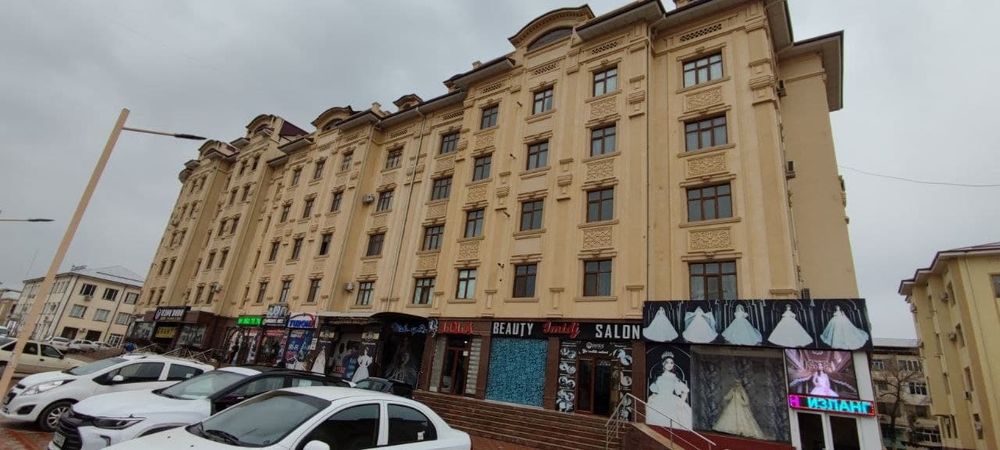 SROCHNO !!! Marka yonida 3 xonali kvartira , yangi dom , novostroyka