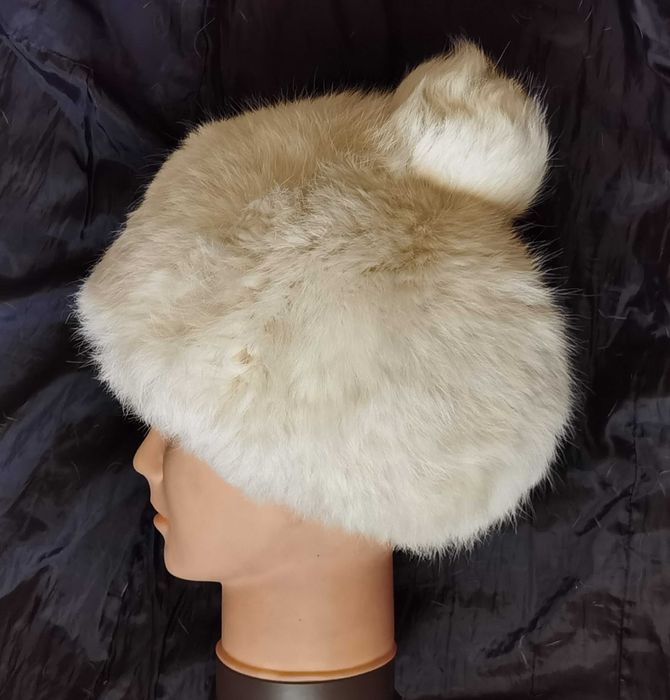 Caciula supradimensionata cu mot dama blana naturala hermelina alba