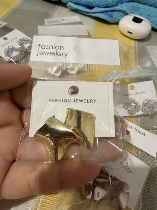 Серги круглый красивые