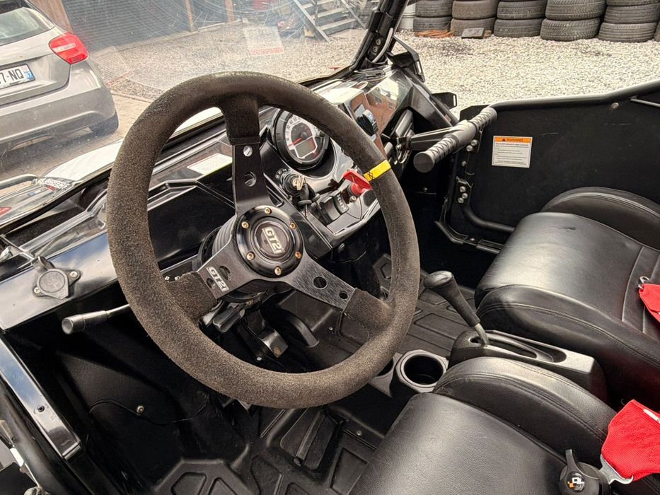 Polaris RZR 900 ..