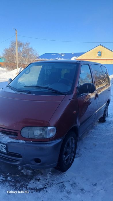 Продам 6 местный Nissan Serena