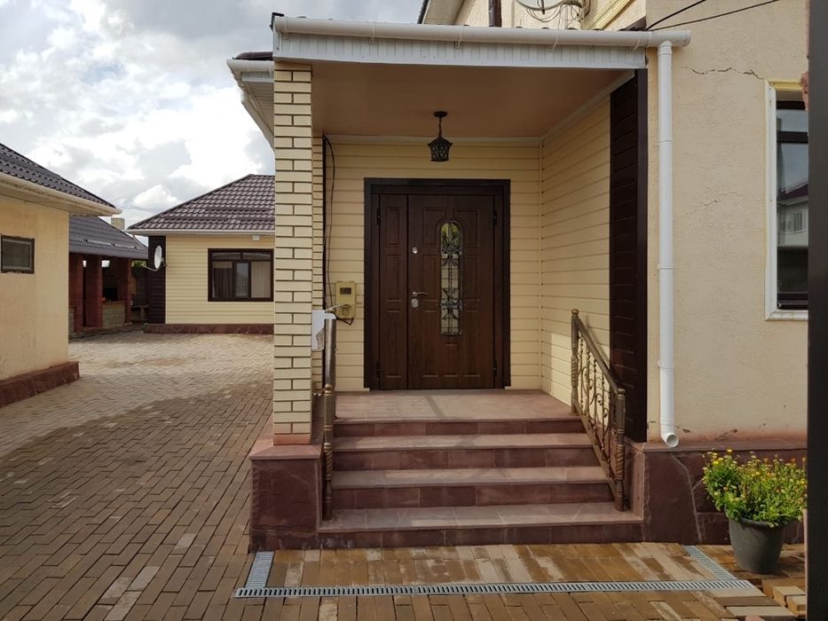 Коттедж с мебелью