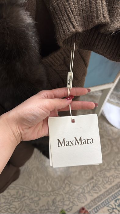 Шубка -Пальто MaxMara размер L