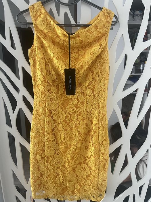 Чисто нова рокля Guess by Marciano size 40