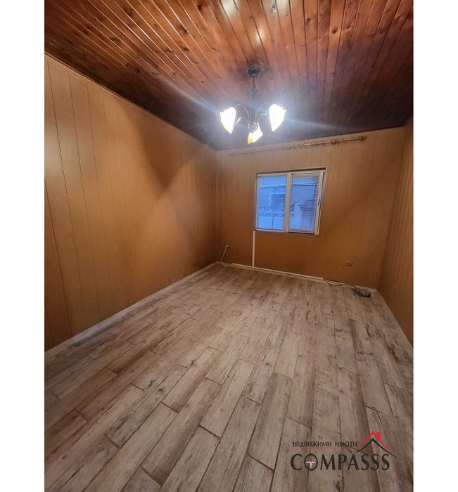 район Автогара, гр. Добрич, къща – 71100евро!