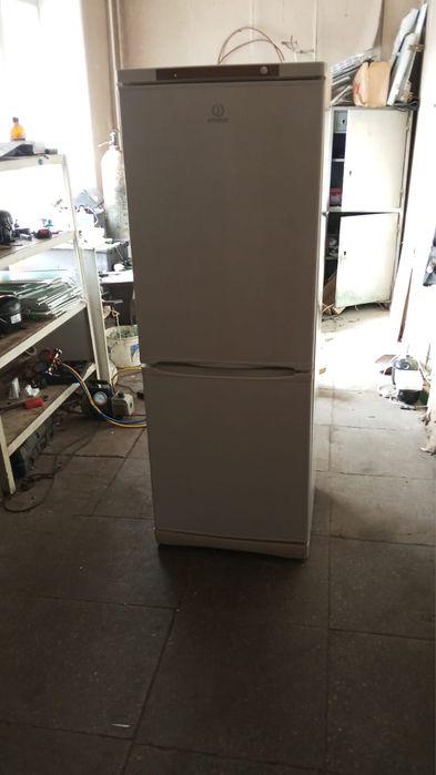 Продам холодильник рабочий