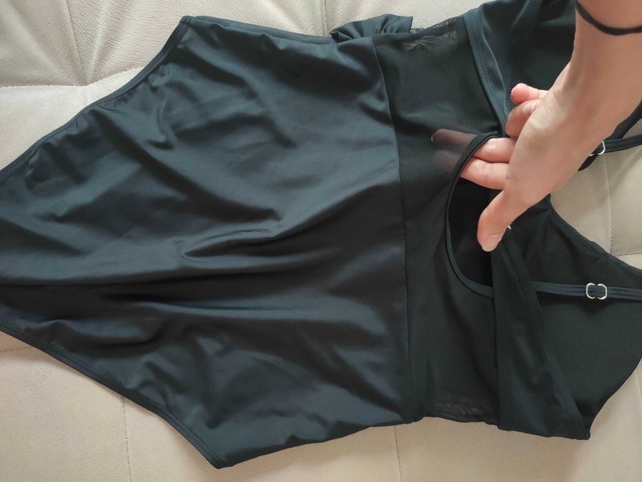 Цял бански костюм - М размер.