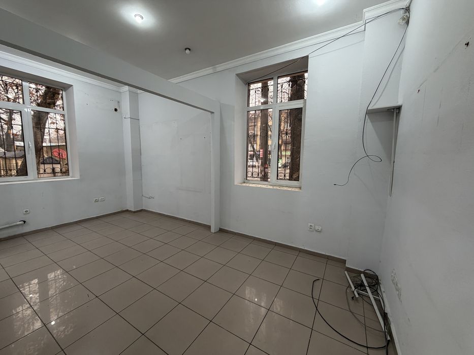 [SM] Аренда помещения под офис, салон, первая линия, ориентир Оккурган