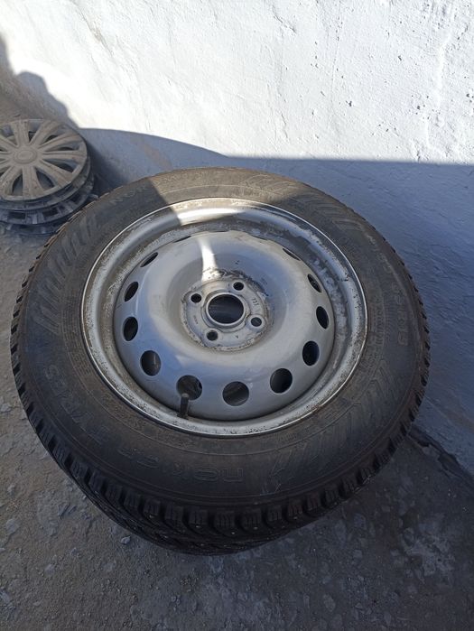 Продам зимнюю резину