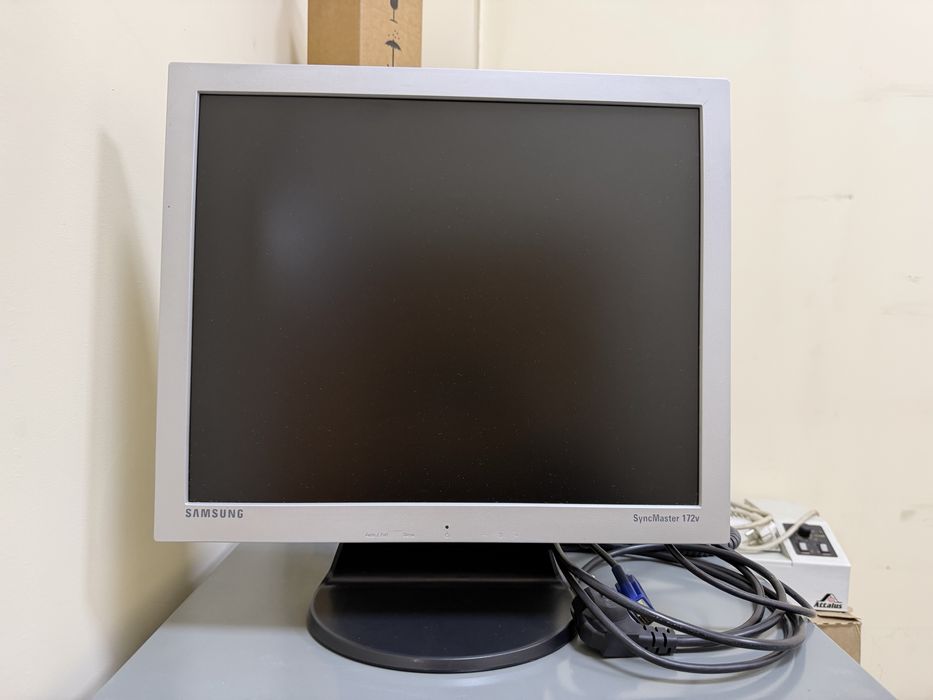 Монитор Samsung