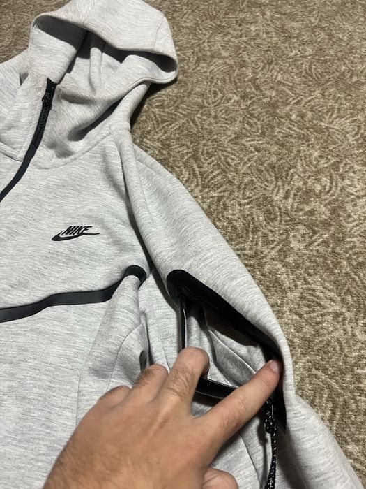 Nike tech fleece М размер сив