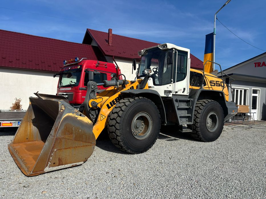 Vola /Incarcator frontal  LIEBHERR 550 xpower 2019 / accept variante