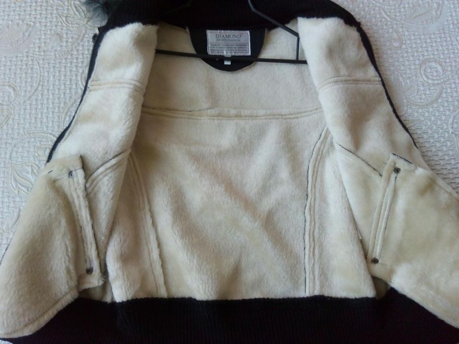 Дамско елече с качулка-намалено