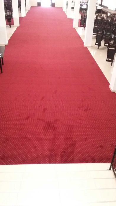 Vanzare ,Montare ,Surfilare MOCHETA ,covoare pt.hoteluri,biserici etc.