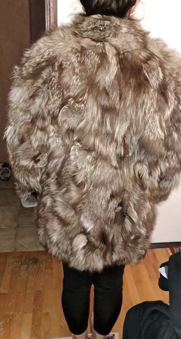 Палто от сребърни лисици