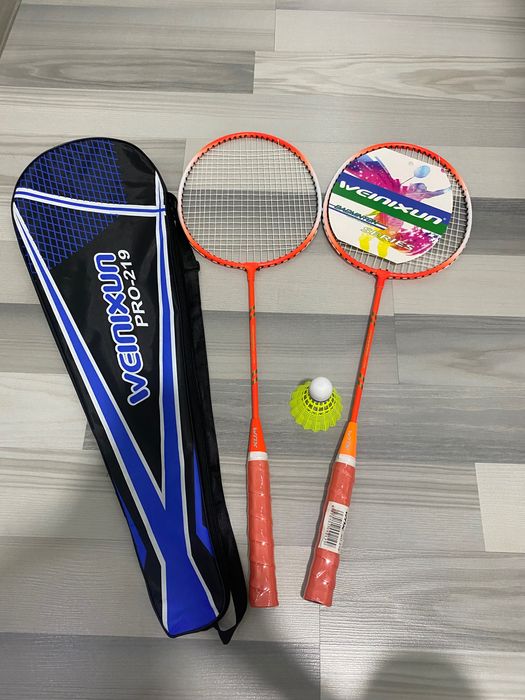 Бадминтон с валанчиком