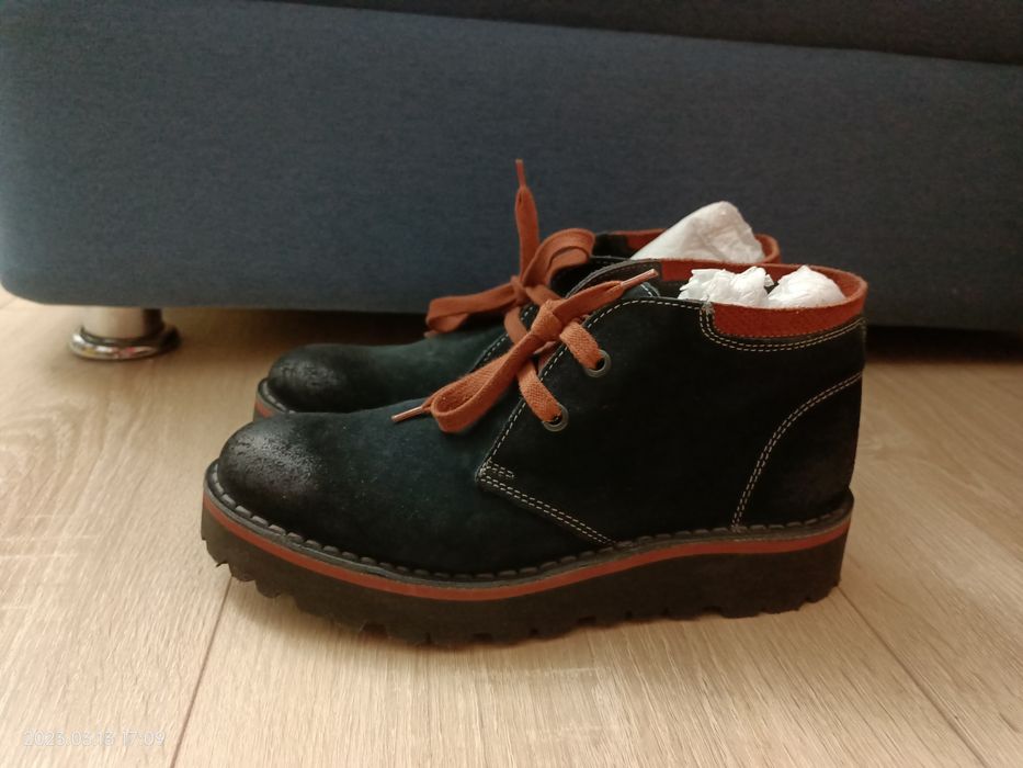 Женские осенние ботинки Chester