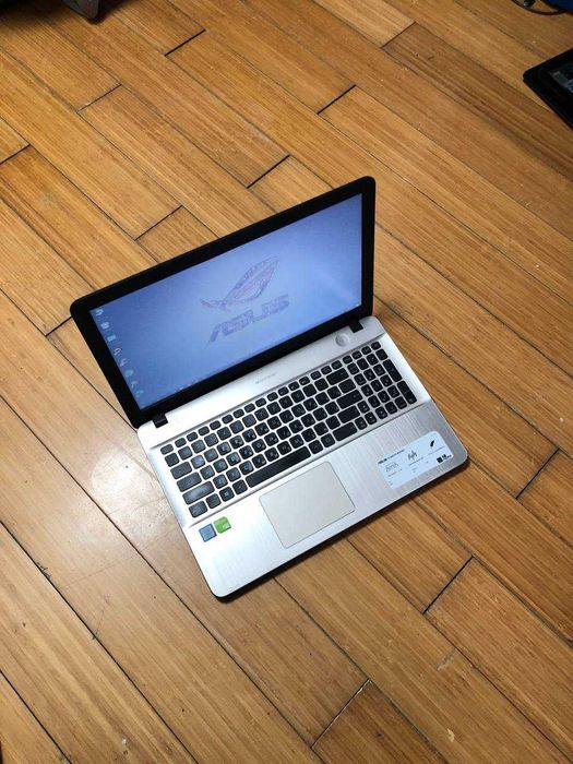 ASUS intel i7 озу 8гб SSD 120гб HDD 1000гб работает идеально продам!