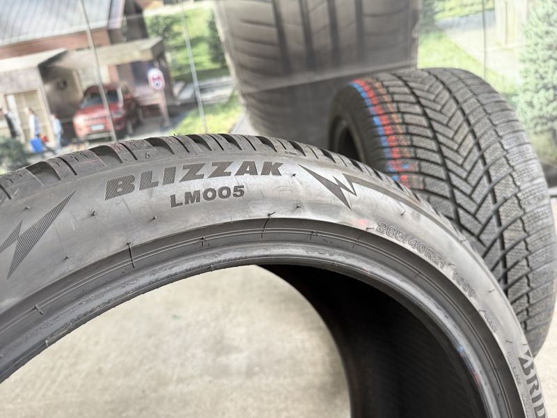 285/40/21 BRIDGESTONE 2бр