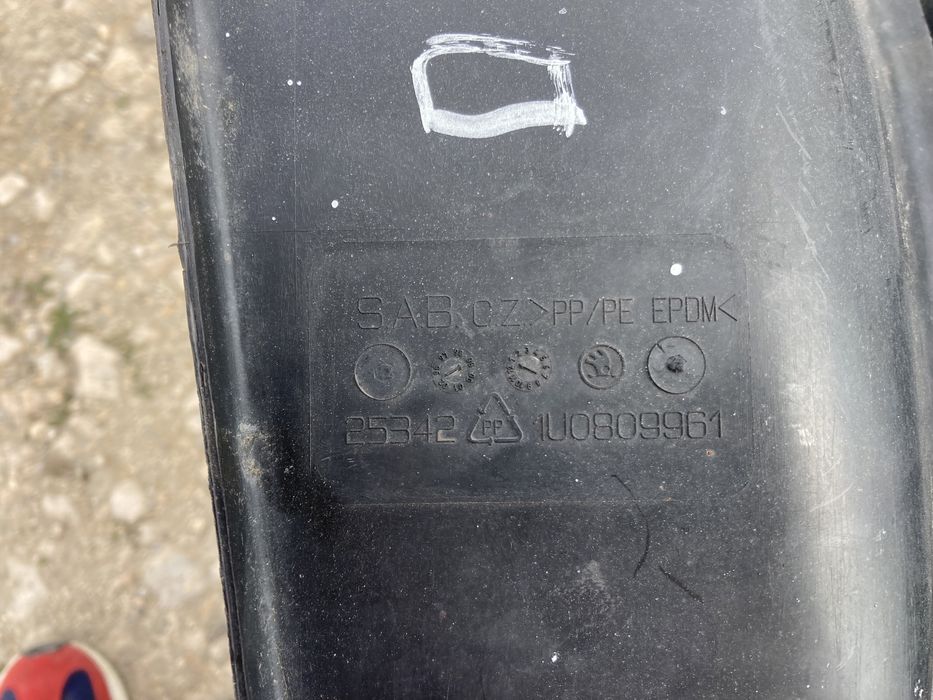 Ляв Подкалник за Шкода Октавия 1