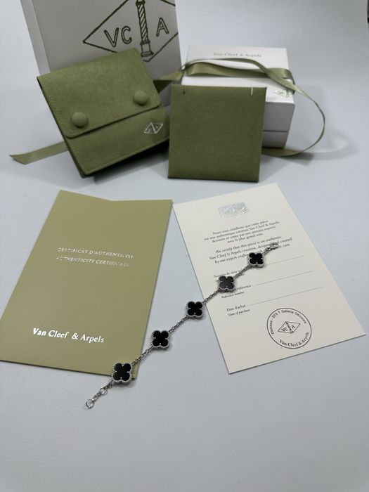 Brățară Van Cleef & Arpels 5 motifs White Gold 750 Onyx