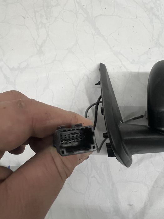 Oglinda stanga dacia duster 2