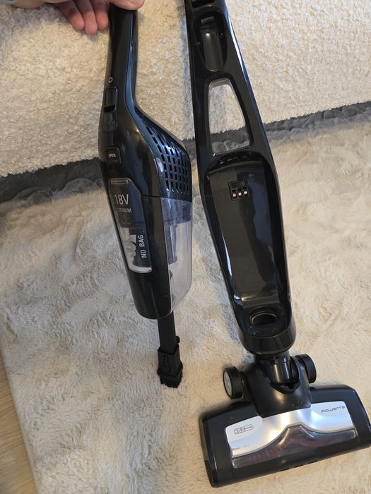 Aspirator vertical Rowenta