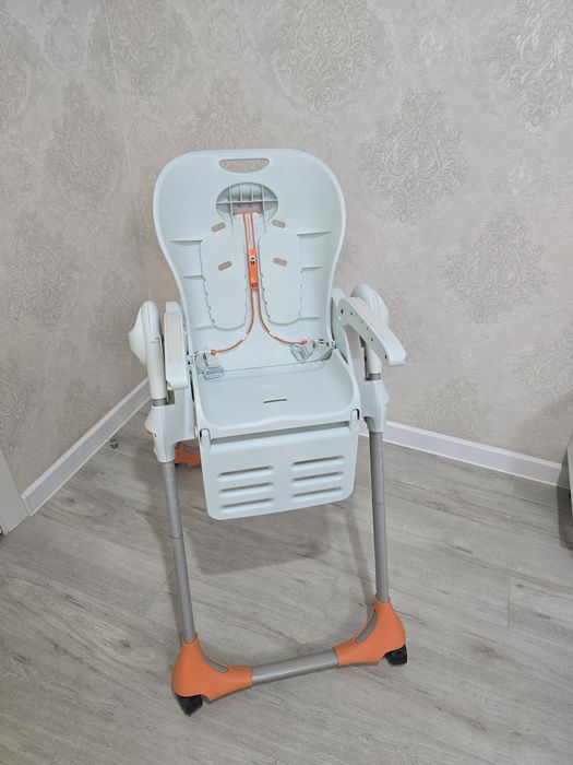 Продам стульчик для кормления