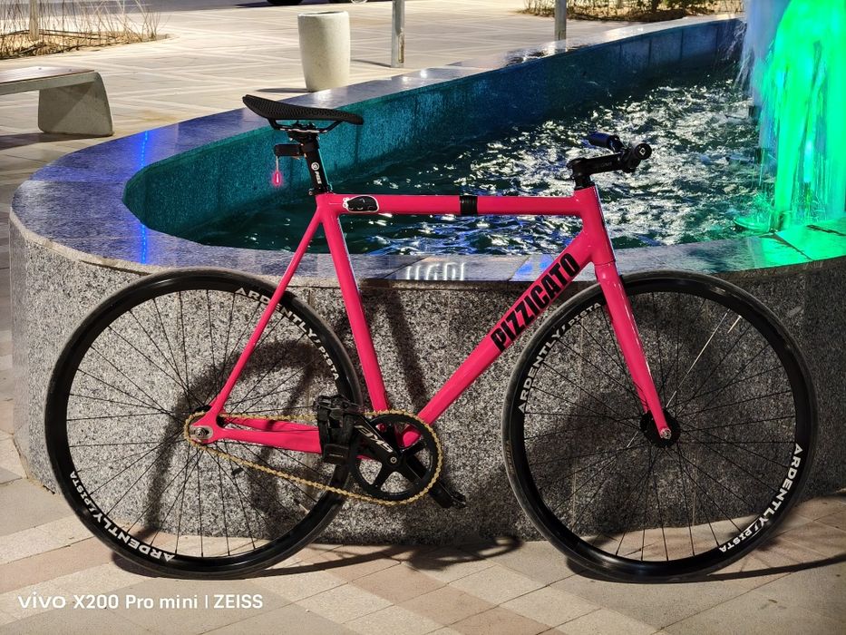 PIZZICATO fixed gear