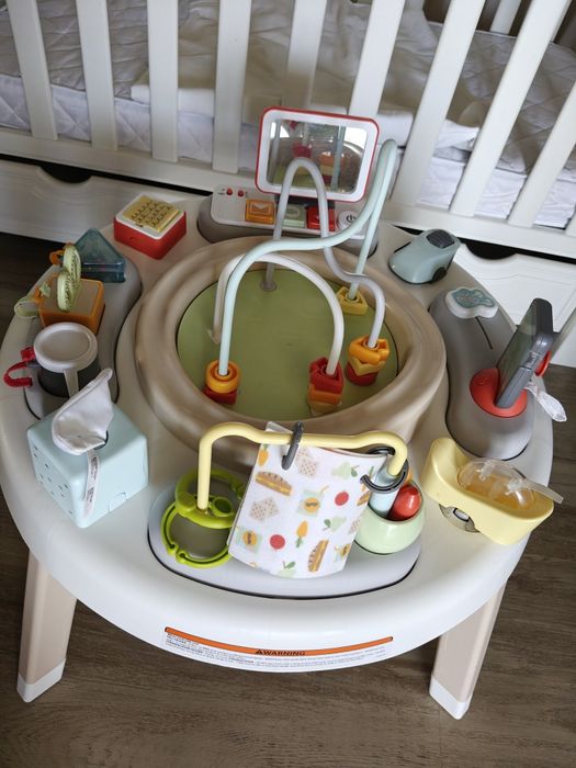 Vând birou interactiv pentru bebeluși Fisher - Price