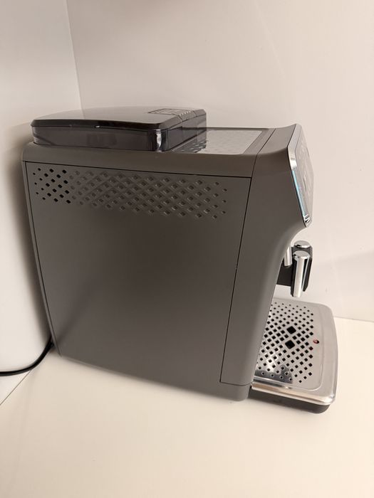 Espressor automat Philips LatteGo