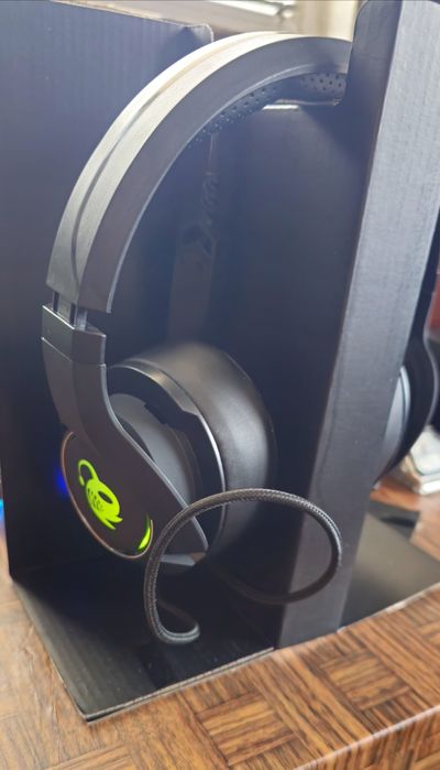 чисто новиГеймърски слушалки от Германия