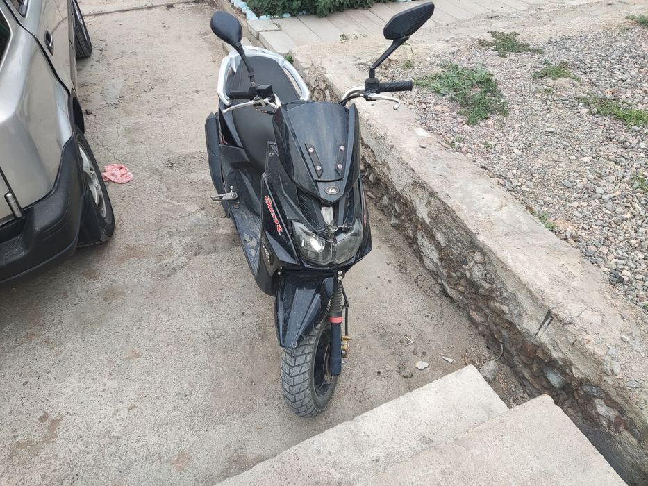 Продам самурай мопед