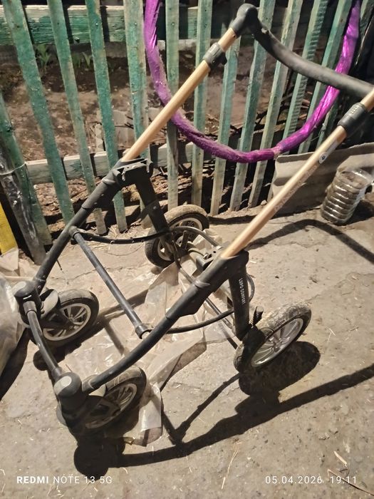 Продам детскую коляску