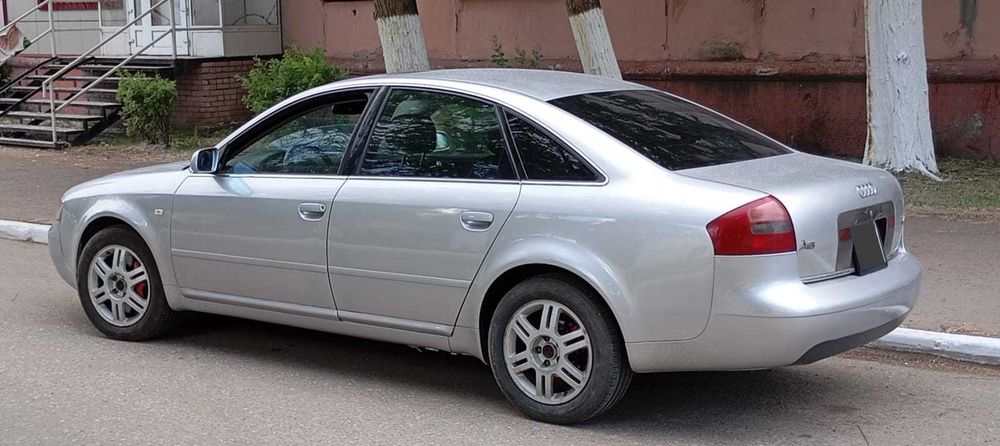 Ауди а6с5 2.7 кватро 2001 г 3млн т