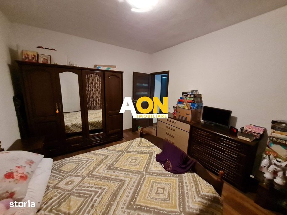 Apartament 3 Camere, 83 mp, Decomandat, Cu Garaj la Subsol