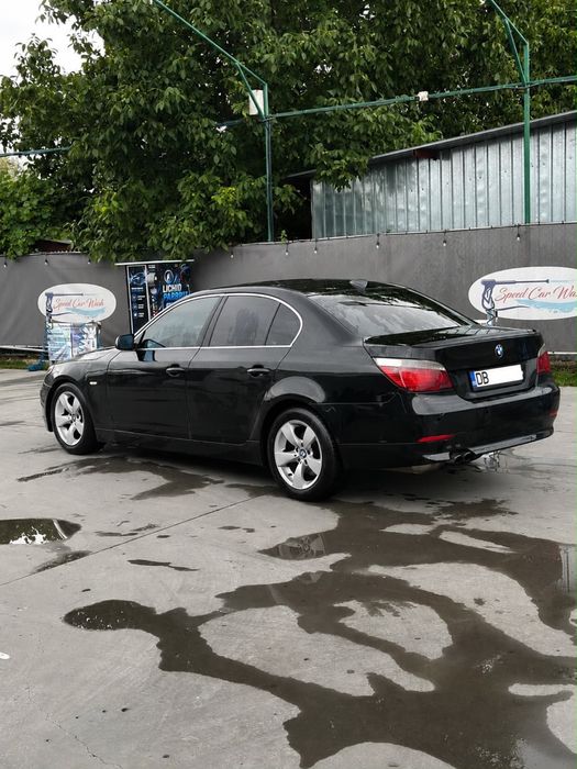 BMW 5 Series 0 — imagine 2