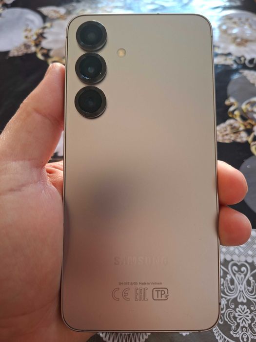 Samsung S25   12/128