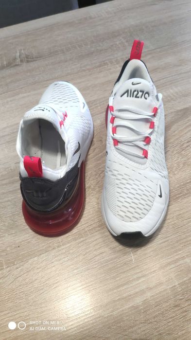 Маратонки NIKE AIR MAX 270 Маратонки Найк Еър Макс 270