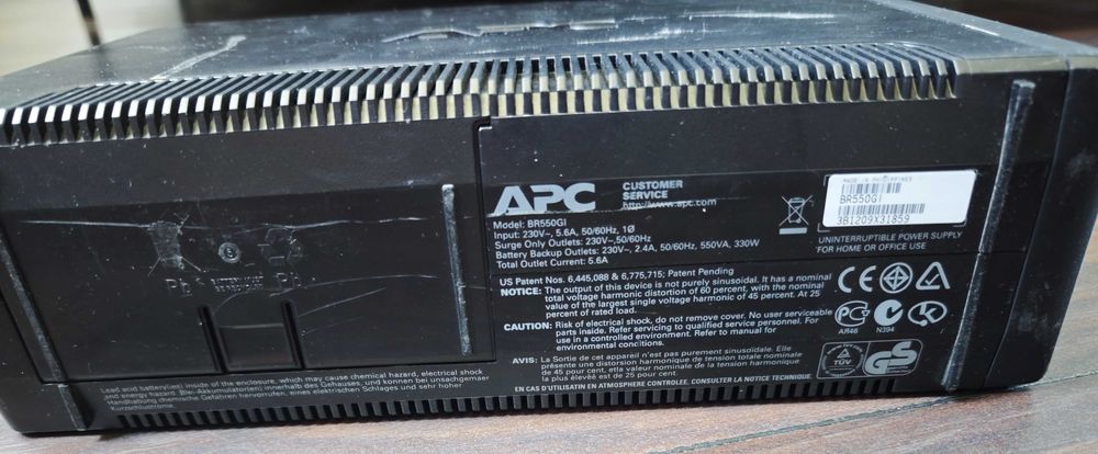 UPS APC model BR550GI, 550VA