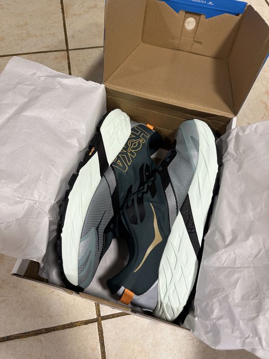 Vând Hoka Speedgoat 7 44,5