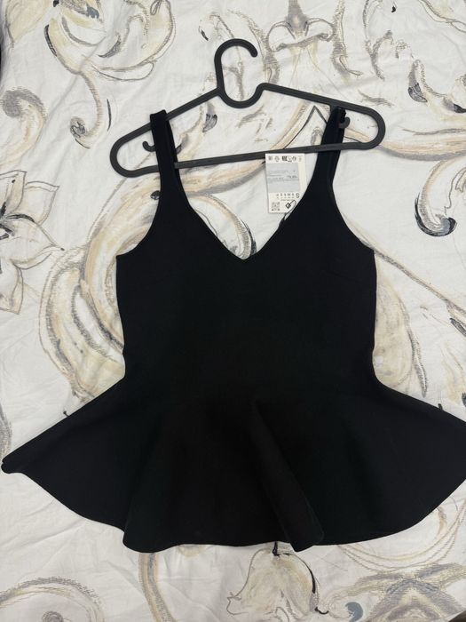 Топ рипс Zara.