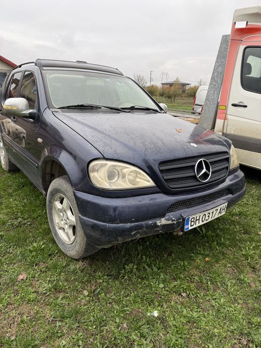 Mercedes ml 270cdi pentru dezmembrari.