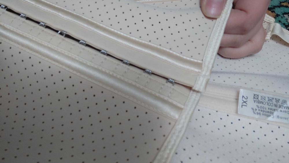 Корсет Колумбия. Дышащий. Новый. Очень прочный. Качество отличное