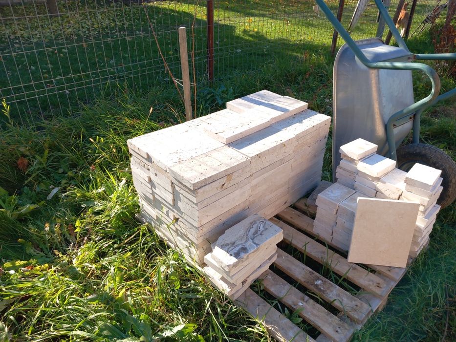 Vând travertin 15x30x3cm