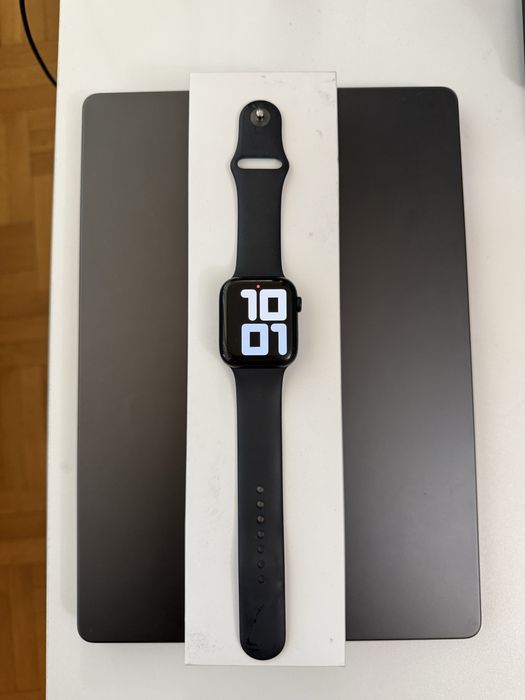 Apple Watch SE 2 44mm 84% Батерия