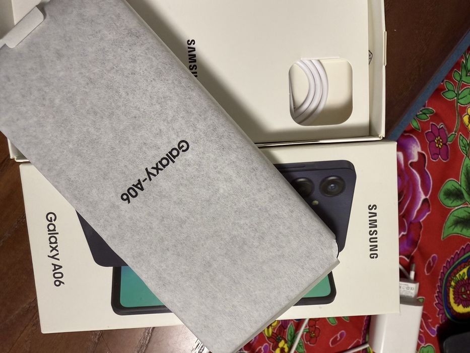 Samsung Galaxy A06 4/64 черный