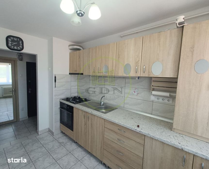 Apartament cu 2 camere de vanzare in Reghin, zona centrala 0 comision