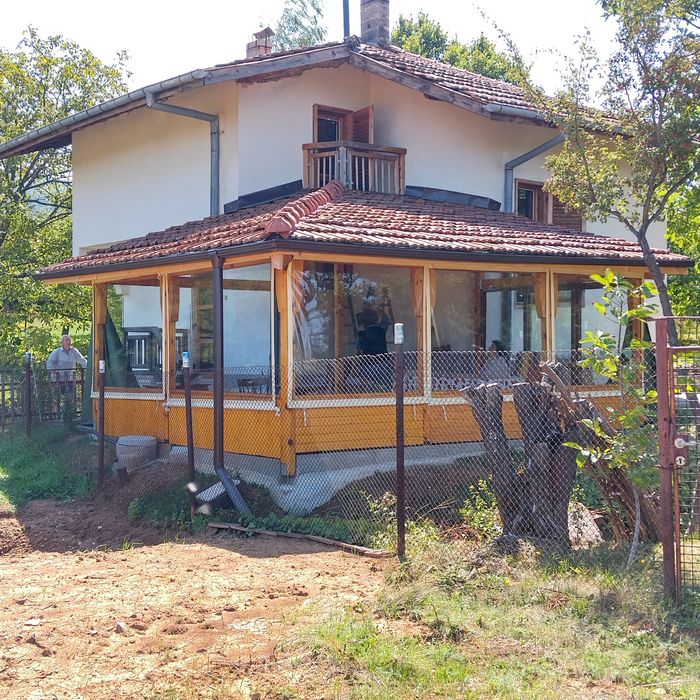 Хидроизолация и Ремонт на Покриви